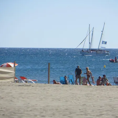 Le Neulos, T2 40m2 Avec Garage Prive, 150 M De La Mer, Avenue Roussillon Canet-plage Lägenhet *