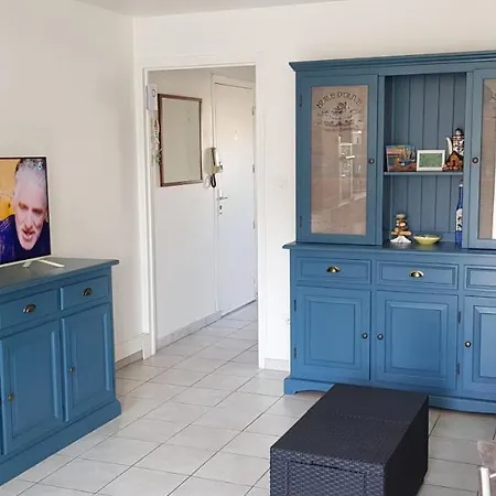Le Neulos, T2 40m2 Avec Garage Prive, 150 M De La Mer, Avenue Roussillon Canet-plage