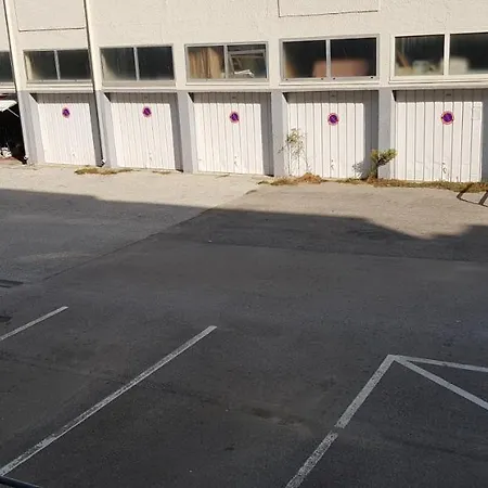 Le Neulos, T2 40m2 Avec Garage Prive, 150 M De La Mer, Avenue Roussillon Canet-plage * Canet-en-Roussillon
