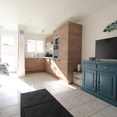 Le Neulos, T2 40m2 Avec Garage Prive, 150 M De La Mer, Avenue Roussillon Canet-plage Canet-en-Roussillon