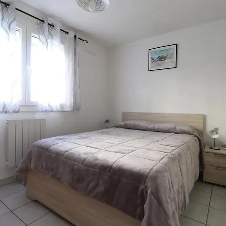 Le Neulos, T2 40m2 Avec Garage Prive, 150 M De La Mer, Avenue Roussillon Canet-plage Canet-en-Roussillon
