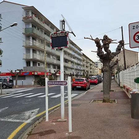 Le Neulos, T2 40m2 Avec Garage Prive, 150 M De La Mer, Avenue Roussillon Canet-plage *