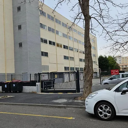 Le Neulos, T2 40m2 Avec Garage Prive, 150 M De La Mer, Avenue Roussillon Canet-plage Apartment