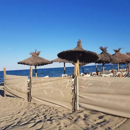 Le Neulos, T2 40m2 Avec Garage Prive, 150 M De La Mer, Avenue Roussillon Canet-plage Appartement *