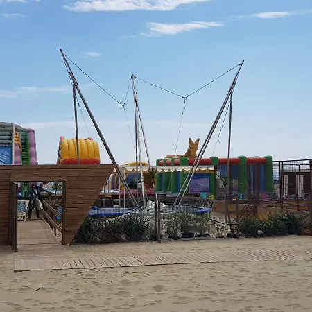 Le Neulos, T2 40m2 Avec Garage Prive, 150 M De La Mer, Avenue Roussillon Canet-plage Appartement *