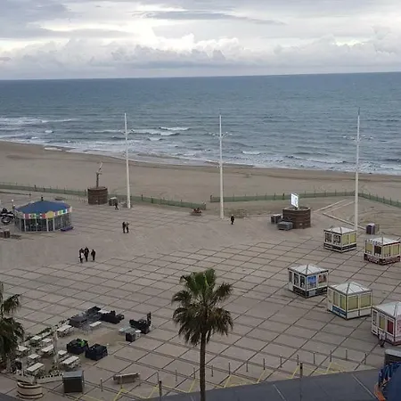 Le Neulos, T2 40m2 Avec Garage Prive, 150 M De La Mer, Avenue Roussillon Canet-plage Apartment *