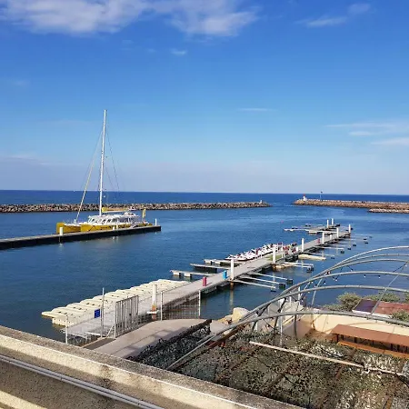 Le Neulos, T2 40m2 Avec Garage Prive, 150 M De La Mer, Avenue Roussillon Canet-plage *