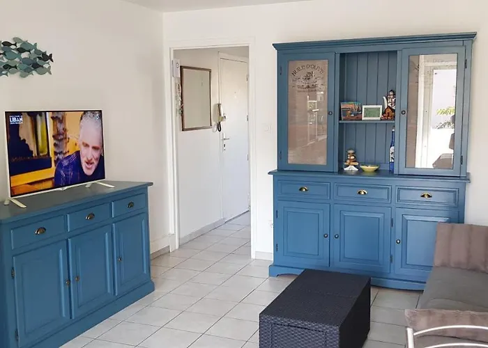 Le Neulos, T2 40m2 Avec Garage Prive, 150 M De La Mer, Avenue Roussillon Canet-plage