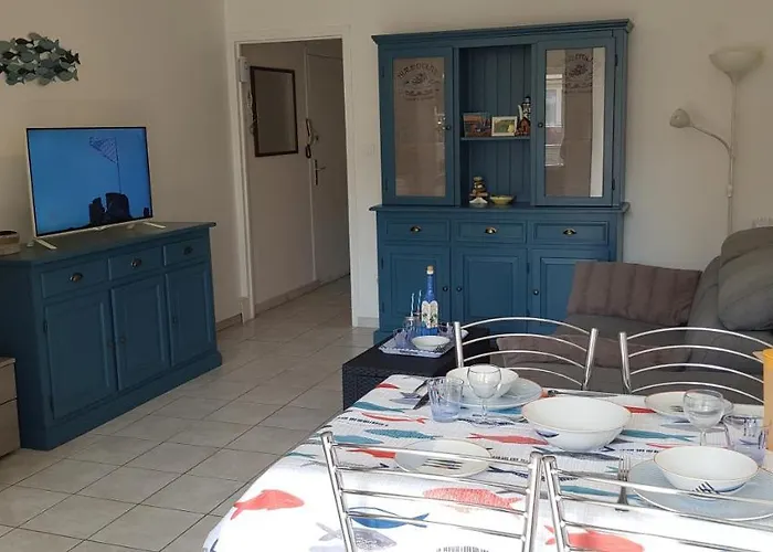 Le Neulos, T2 40m2 Avec Garage Prive, 150 M De La Mer, Avenue Roussillon Canet-plage * Кане